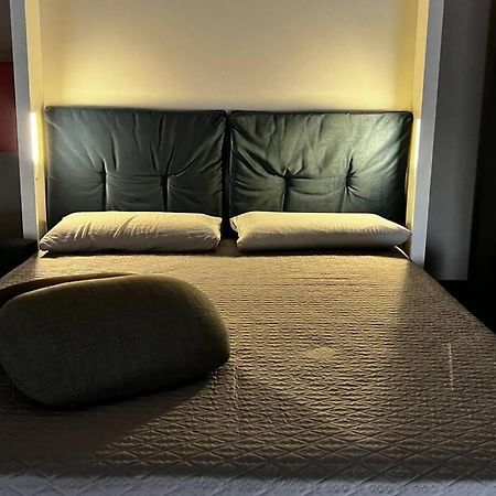 Urban House - Comfy Flat Navigli Milan Center Apartamento Exterior foto