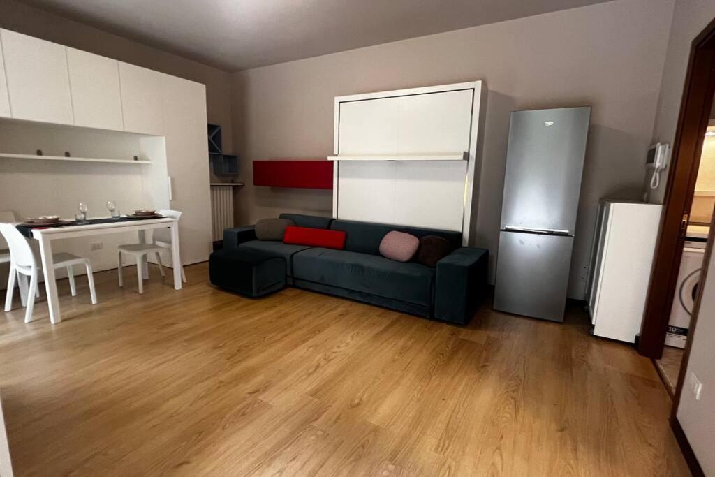 Urban House - Comfy Flat Navigli Milan Center Apartamento Exterior foto